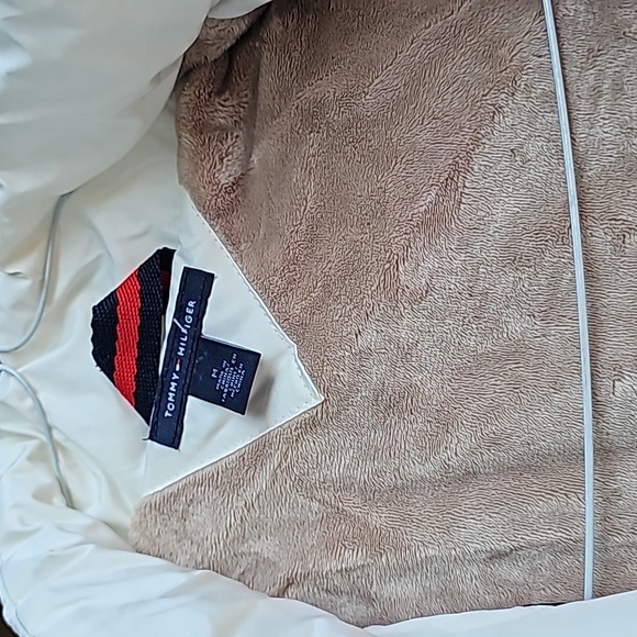 Tommy hilfiger puff coat - Picture 2 of 6